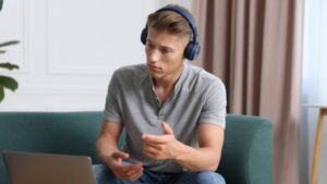 Why You Need a Flexible Online Addiction Aftercare Program Today