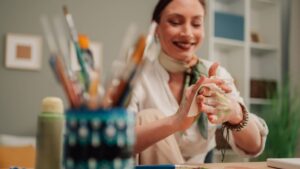 How Art Therapy for Emotional Healing Strengthens Your Recovery